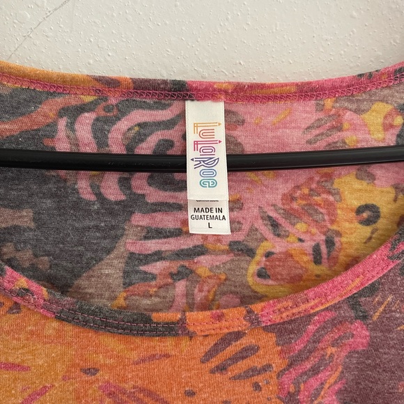 LuLaroe Classic T Size L - Picture 3 of 3